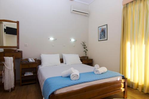 Imagen de la habitación del Hotel Lefktron. Foto 5