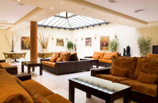 Imagen de los interiores del Hotel Leflet Castilleja. Foto 5