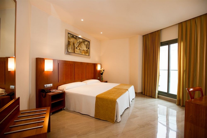 Imagen de la habitación del Hotel Leflet Valme. Foto 5