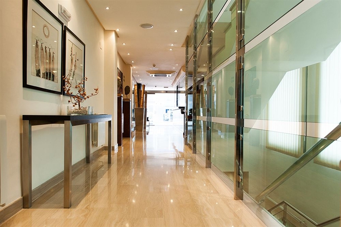 Imagen de los interiores del Hotel Leflet Valme. Foto 9