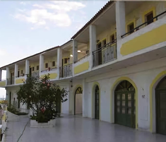 Imagen general del Hotel Leftis Romantica, Moraitika. Foto 4