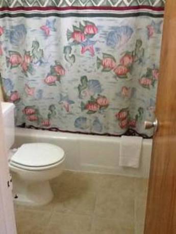 Imagen de la habitación del Hotel Legacy Inn & Suites Of Lake George. Foto 2