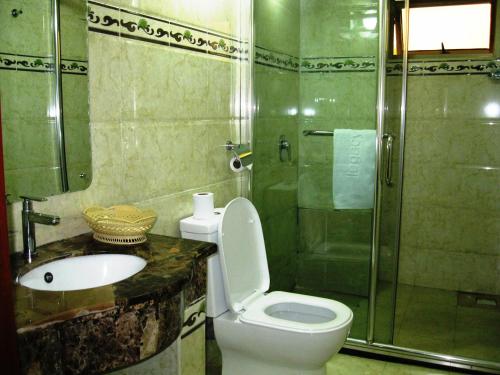 Imagen general del Hotel Legacy and Suites. Foto 1