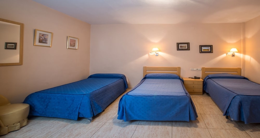 Imagen de la habitación del Hotel Legazpi. Foto 9