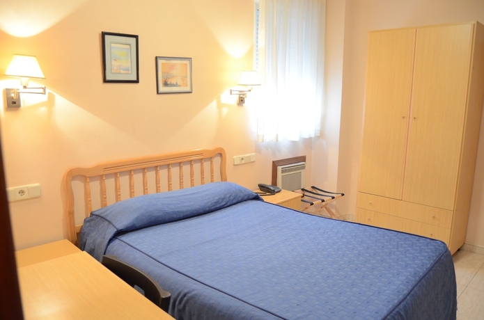 Imagen de la habitación del Hotel Legazpi. Foto 10