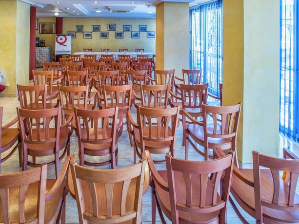 Imagen de los interiores del Hotel Legazpi. Foto 16