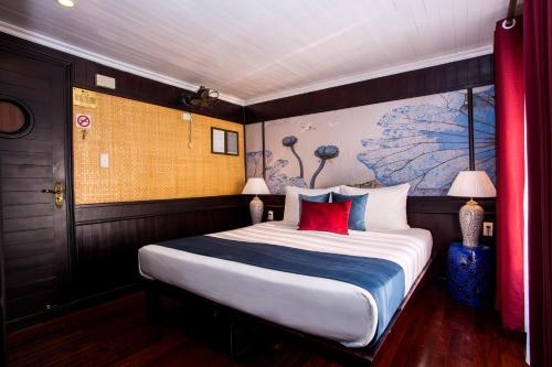 Imagen general del Hotel Legend Halong Private Cruises - Managed By Bhaya C. Foto 5