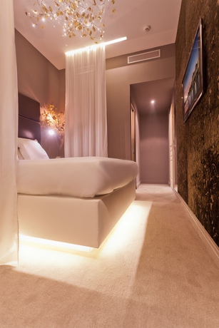 Imagen de la habitación del Hotel Legend Saint Germain By Elegancia. Foto 13