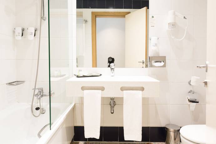 Imagen de la habitación del Hotel Legendary Porto. Foto 5