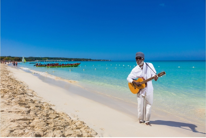 Imagen de los exteriores del Hotel Legends Beach Resort. Foto 15