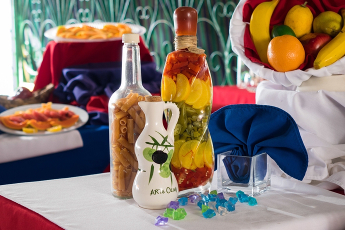 Imagen del bar/restaurante del Hotel Legends Beach Resort. Foto 5