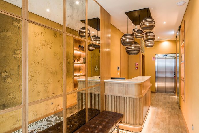 Imagen de los interiores del Hotel Legends\' House by Sweet Porto. Foto 19