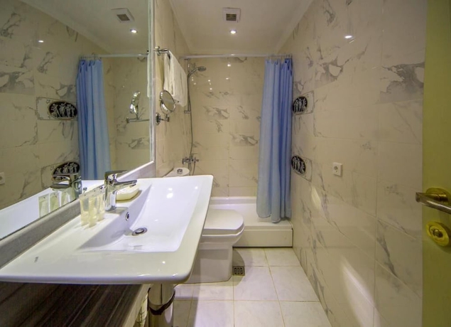 Imagen de la habitación del Hotel Legends Tskaltubo Spa Resort. Foto 6