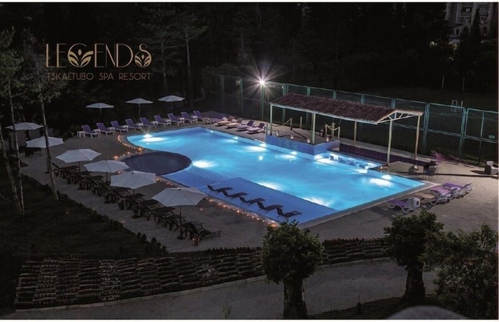 Imagen de la piscina del Hotel Legends Tskaltubo Spa Resort. Foto 13