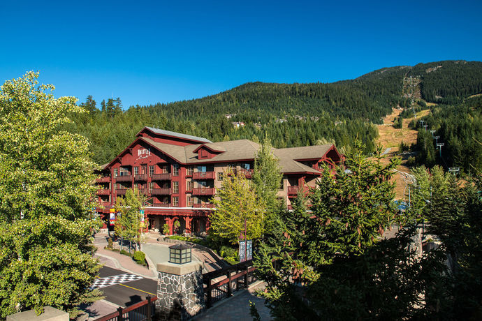 Imagen de los exteriores del Hotel Legends Whistler. Foto 7