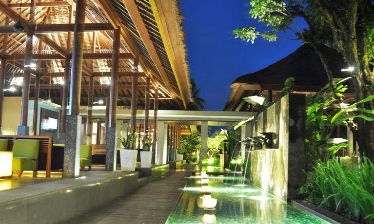 Imagen de los interiores del Hotel Legian Beach. Foto 11