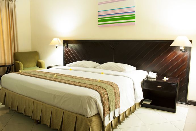 Imagen de la habitación del Hotel Legian Paradiso. Foto 15