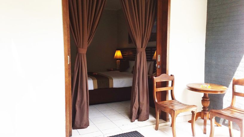 Imagen de la habitación del Hotel Legian Village. Foto 12