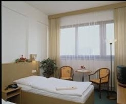 Imagen general del Hotel Legner Praha Libus. Foto 1