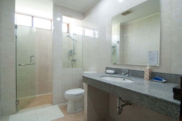 Imagen de la habitación del Hotel Legong Keraton Beach. Foto 3