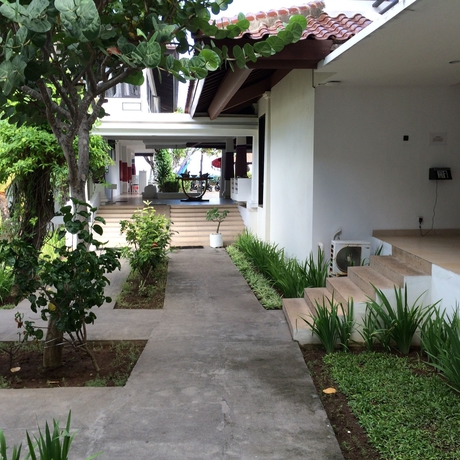 Imagen general del Hotel Legong Keraton Beach. Foto 1