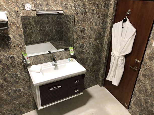 Imagen de la habitación del Hotel Legphel. Foto 13