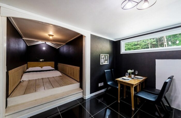 Imagen de la habitación del Hotel Legrandchariot. Foto 8