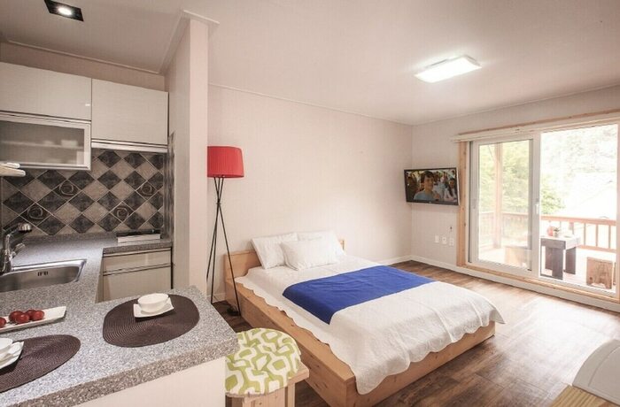 Imagen de la habitación del Hotel Legrandchariot. Foto 16