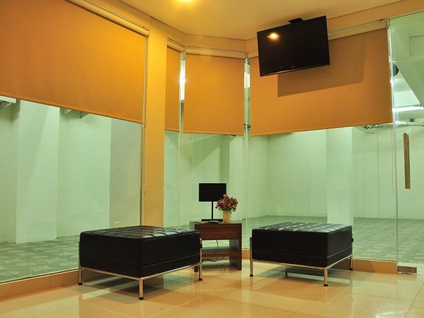 Imagen de los interiores del Hotel Legreen Suite Gatot Subroto. Foto 17