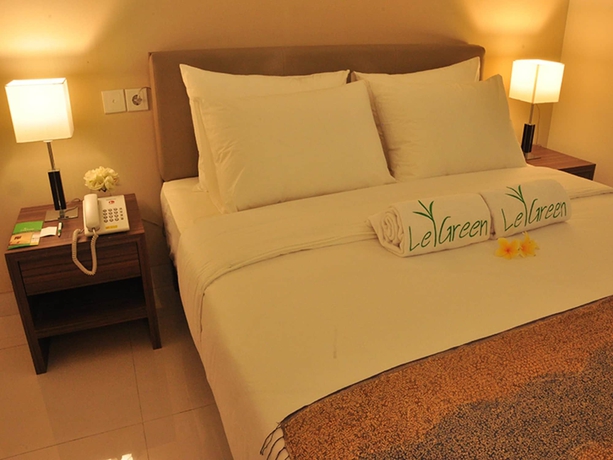 Imagen de la habitación del Hotel Legreen Suite Gatot Subroto. Foto 14