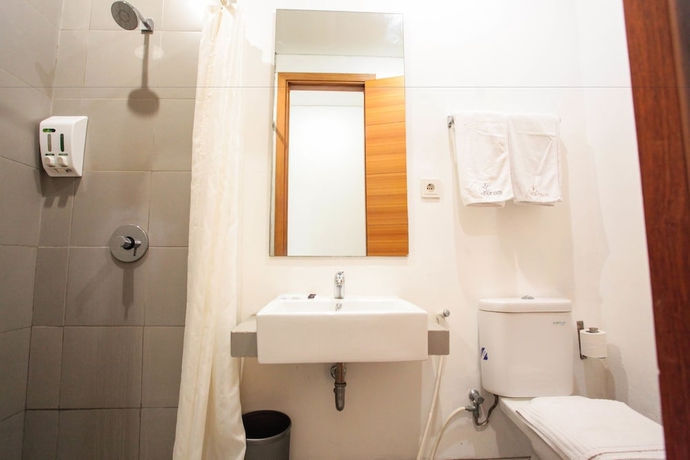 Imagen de la habitación del Hotel Legreen Suite Kuningan. Foto 8