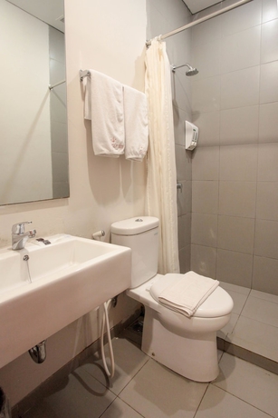 Imagen de la habitación del Hotel Legreen Suite Kuningan. Foto 10