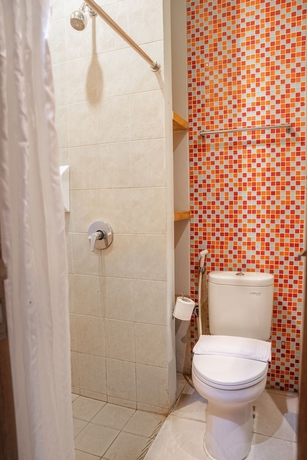 Imagen de la habitación del Hotel Legreen Suite Senayan. Foto 9