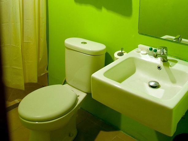 Imagen de la habitación del Hotel Legreen Suite Setiabudi. Foto 2