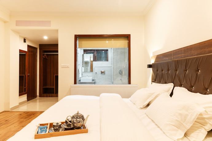 Imagen de la habitación del Hotel Leh Plaza. Foto 5