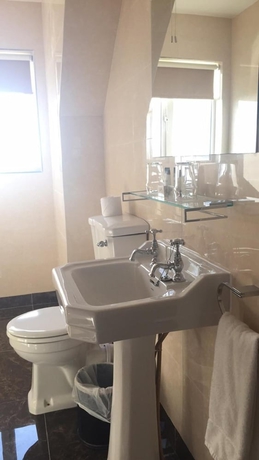 Imagen de la habitación del Hotel Lehinch Lodge. Foto 15