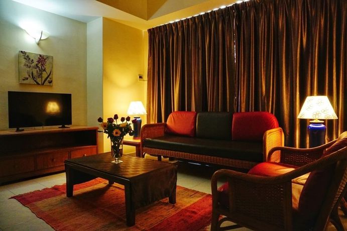 Imagen de los exteriores del Hotel Leisure Cove And Apartments. Foto 14