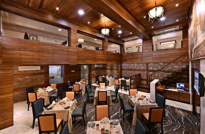 Imagen general del Hotel Leisure Inn Grand Chanakya. Foto 13