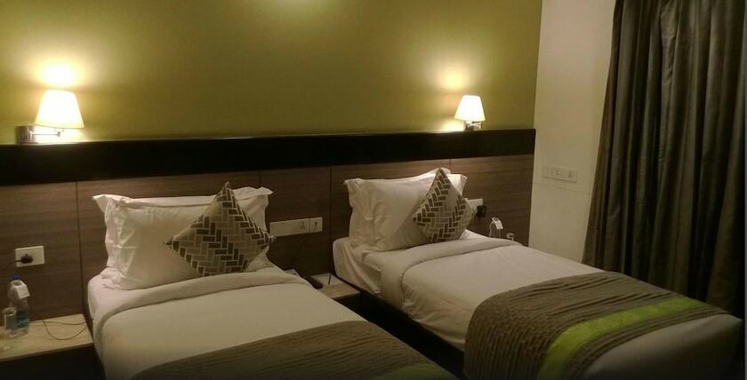 Imagen de la habitación del Hotel Leisure Inn Grand Chanakya. Foto 24