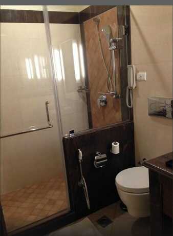 Imagen de la habitación del Hotel Leisure Inn Grand Chanakya. Foto 29