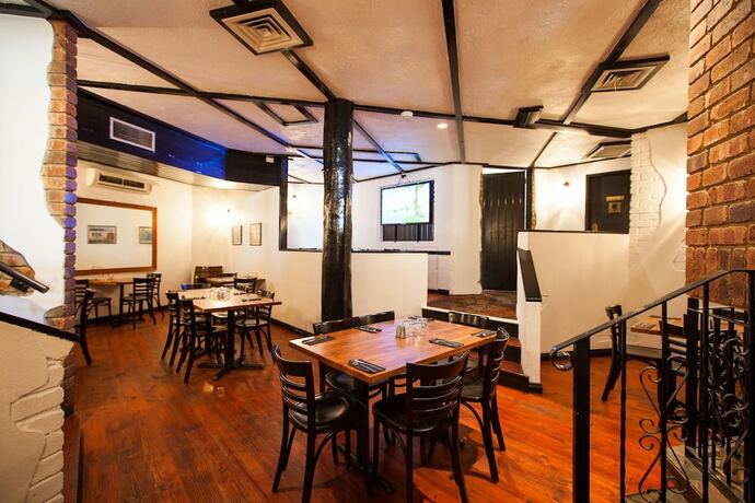 Imagen del bar/restaurante del Hotel Leisure Inn, Rockingham. Foto 17