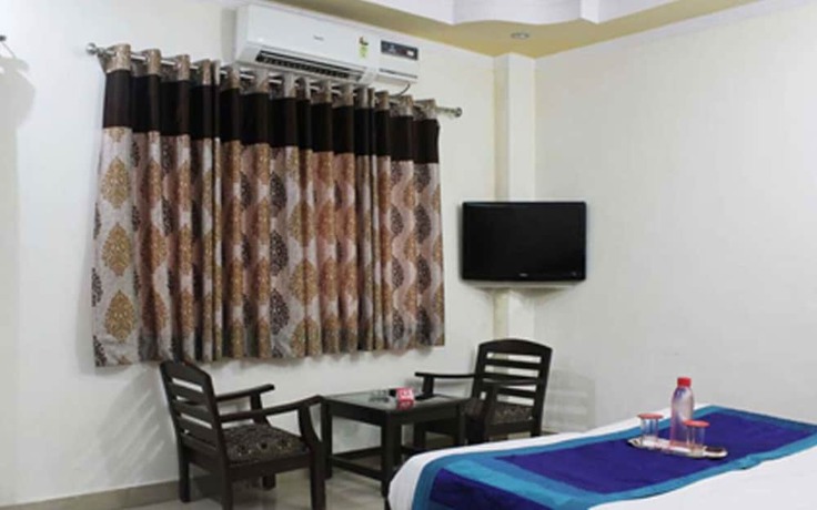 Imagen de la habitación del Hotel Leisure Palace. Foto 7