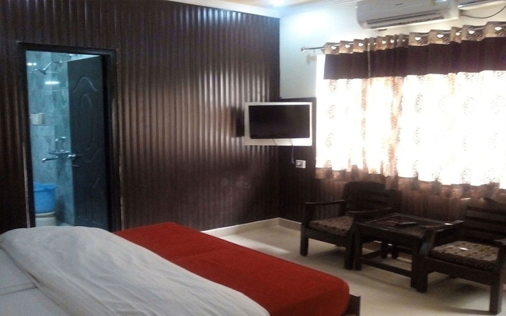 Imagen de la habitación del Hotel Leisure Palace. Foto 10