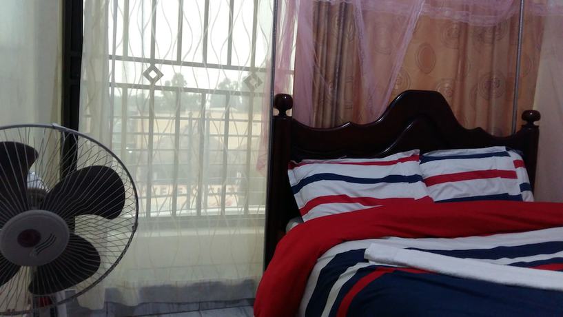 Imagen de la habitación del Hotel Leisure Park International. Foto 9