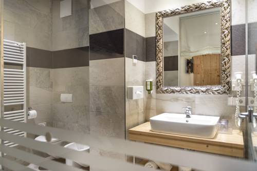 Imagen de la habitación del Hotel Leitner, Vandoies. Foto 15
