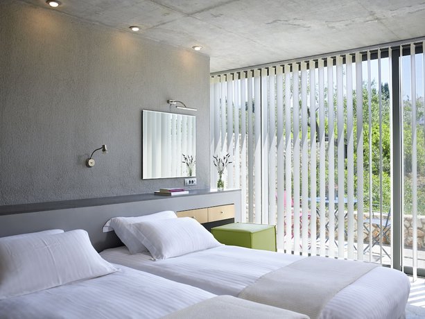 Imagen de la habitación del Hotel Leivatho. Foto 13