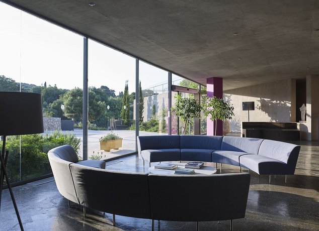 Imagen de los interiores del Hotel Leivatho. Foto 20