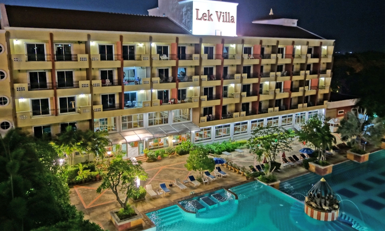 Imagen de la piscina del Hotel Lek Villa. Foto 16