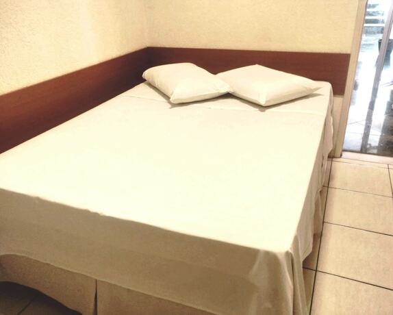 Imagen de la habitación del Hotel Lelis. Foto 14