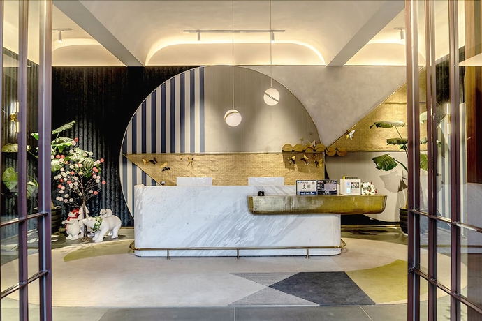 Imagen de los interiores del Hotel Leliving Butterfly Resort Lijiang. Foto 17